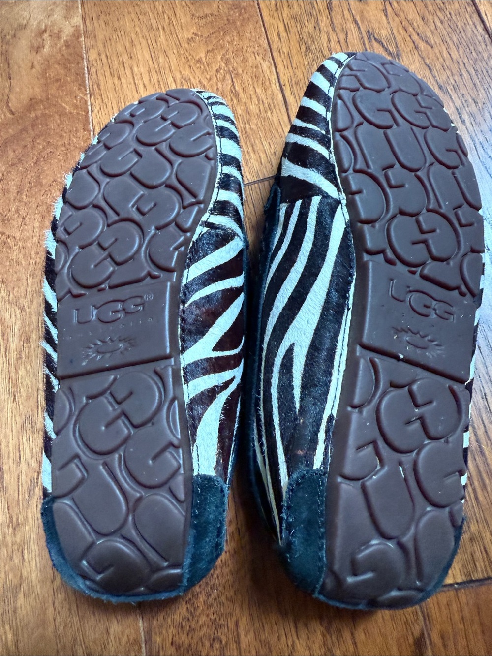 Ugg Zebra Print Fuzzy Lined Moccasin Slippers - Picture 9 of 9